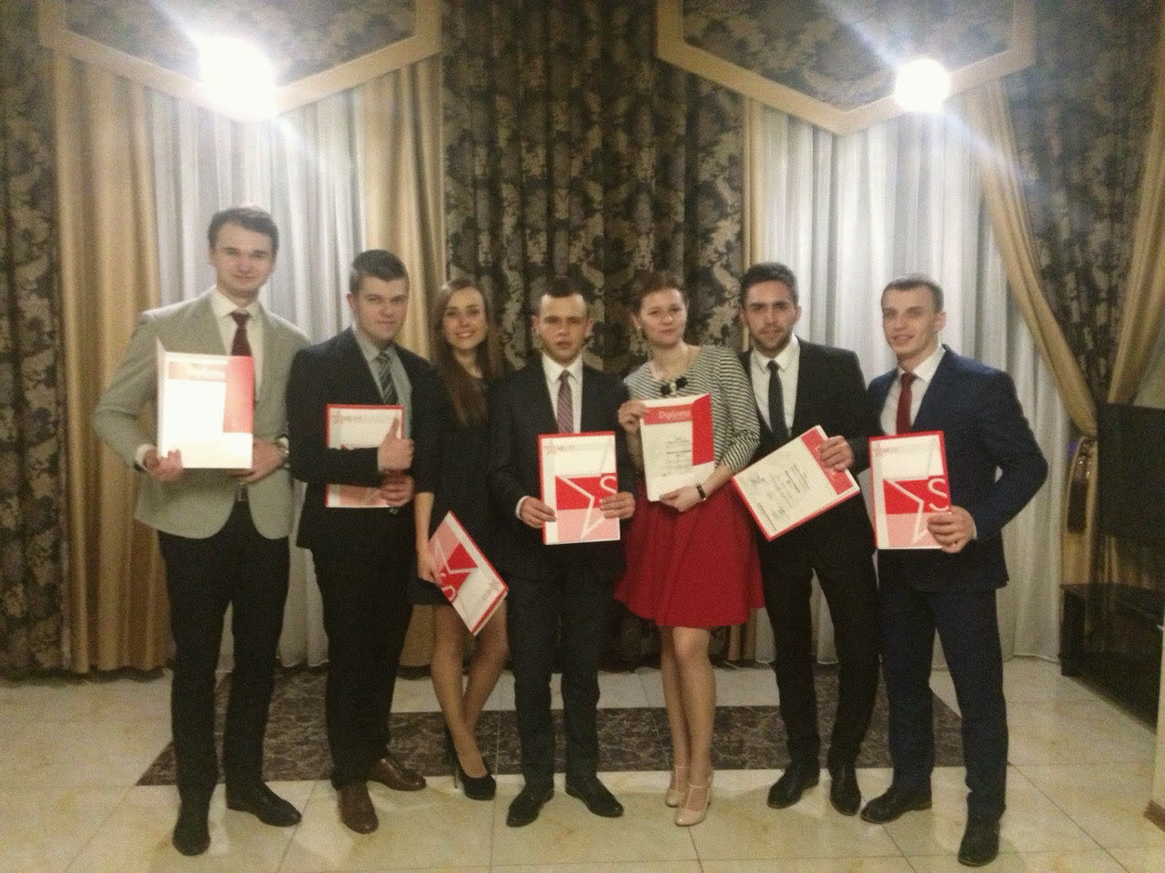 Богдан Орловський із колегами на врученні дипломів